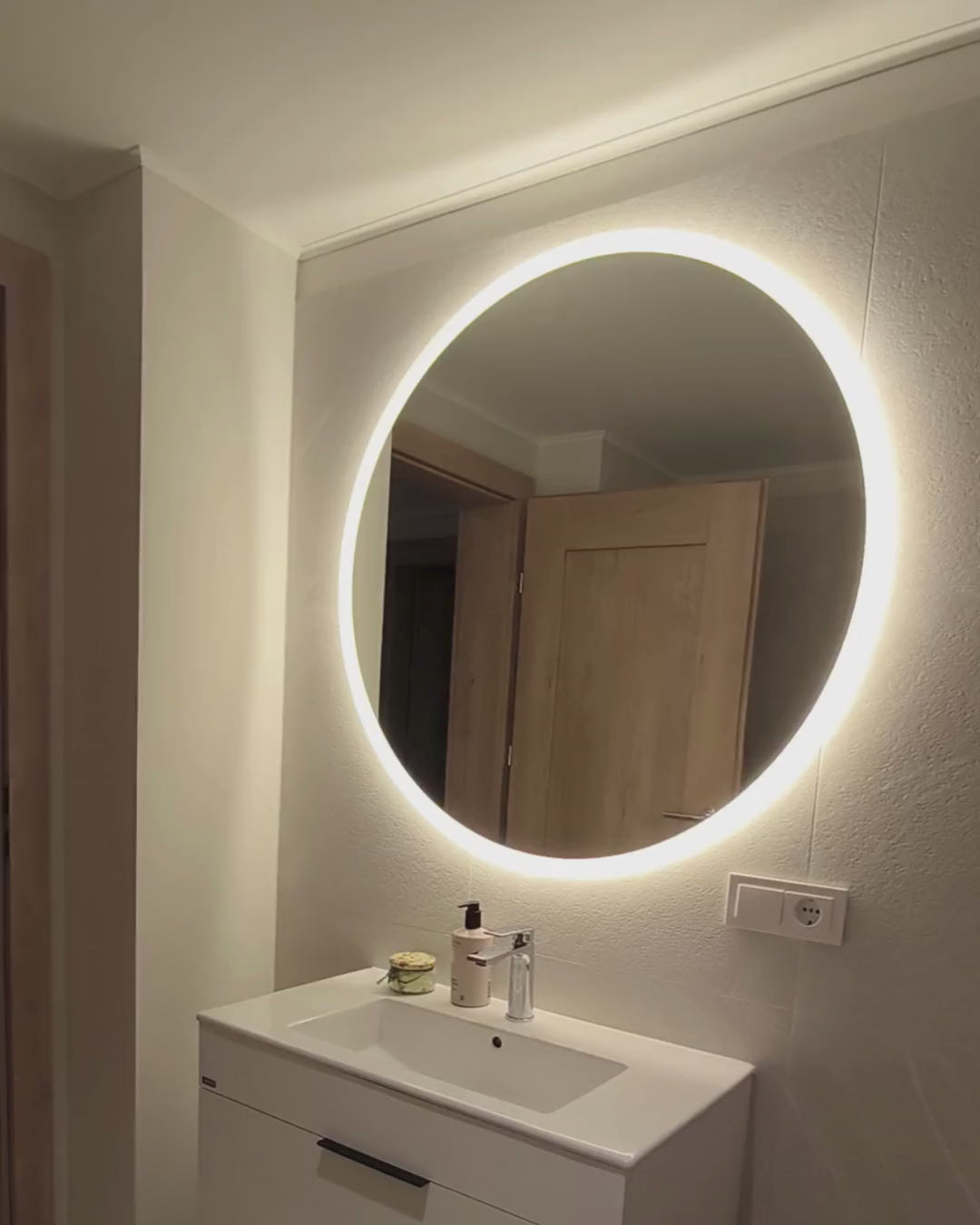 round frontlit mirror 900mm
