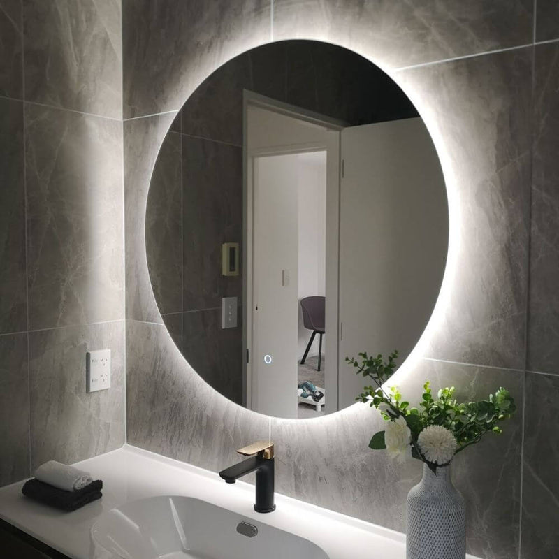 Round LED mirror with rear lighting Ø 1100mm
